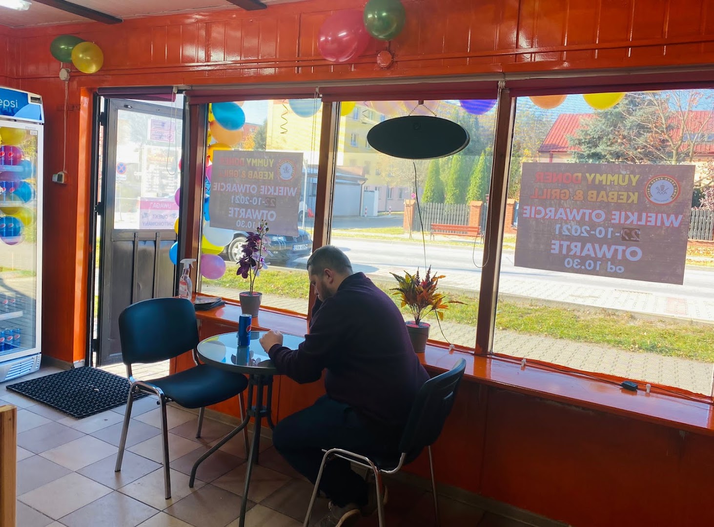 YUMMY DONER KEBAB interior